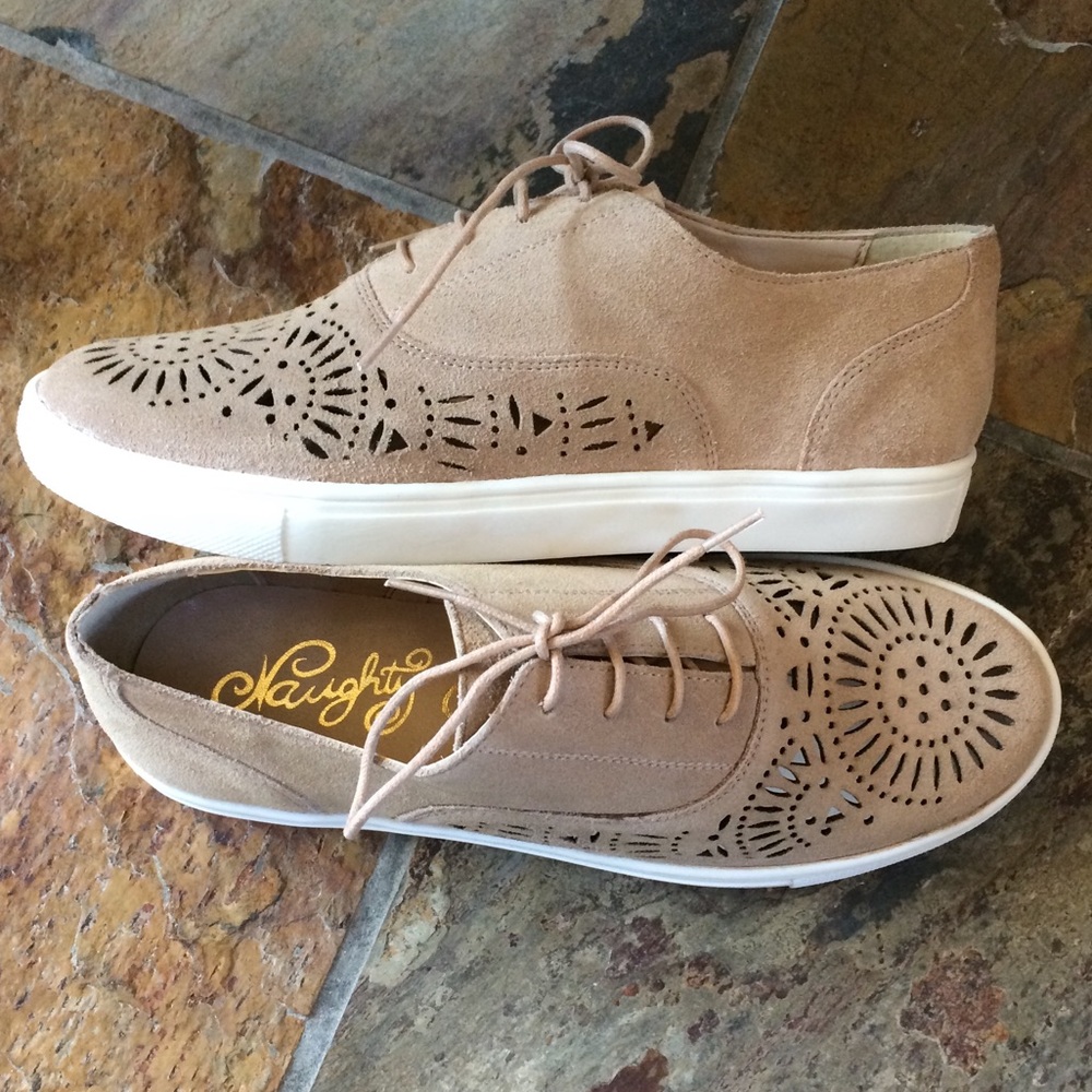 🍃💕NIB Naughty Monkey Suede Leather Board Sneaker - Picture 3 of 7
